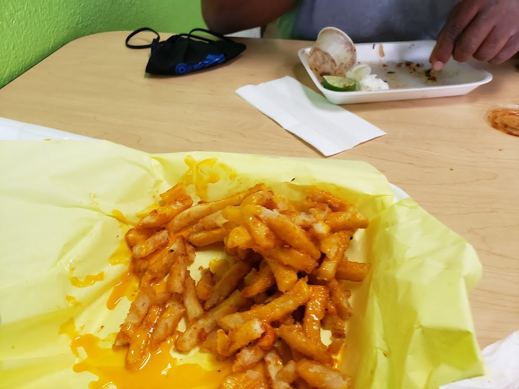 EL TORO TACO SHOP | restaurant | 470 S Meadowbrook Dr, San Diego, CA 92114, USA | 6197736689 OR +1 619-773-6689