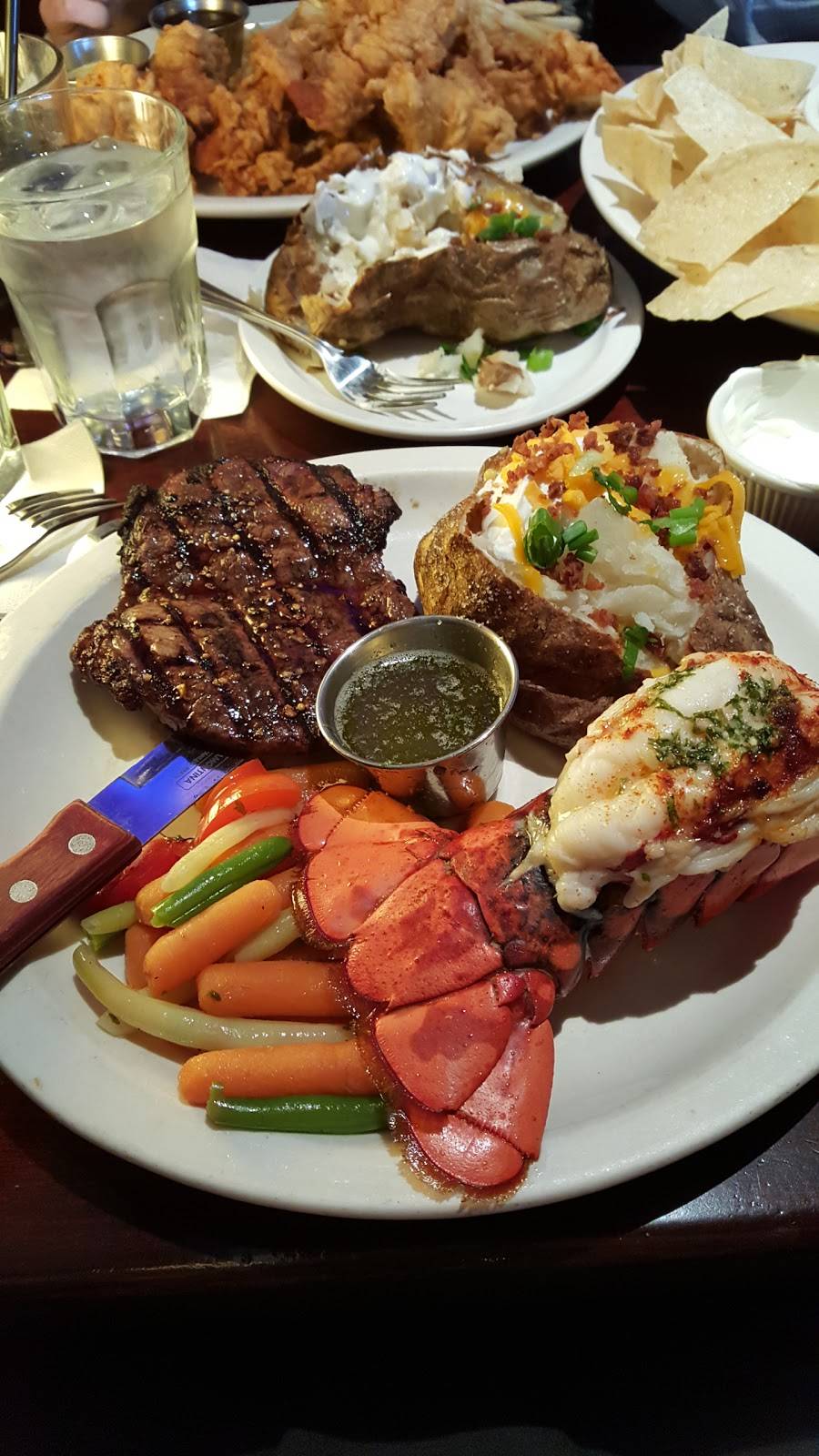 Bâton Rouge Steakhouse & Bar | restaurant | 790 Earl Grey Dr Unit M3, Kanata, ON K2T 1H8, Canada | 6135913655 OR +1 613-591-3655