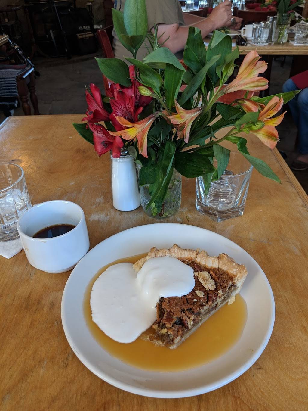 The Sugarloaf Cafe | restaurant | 70111 CA-74, Mountain Center, CA 92561, USA | 4424009674 OR +1 442-400-9674