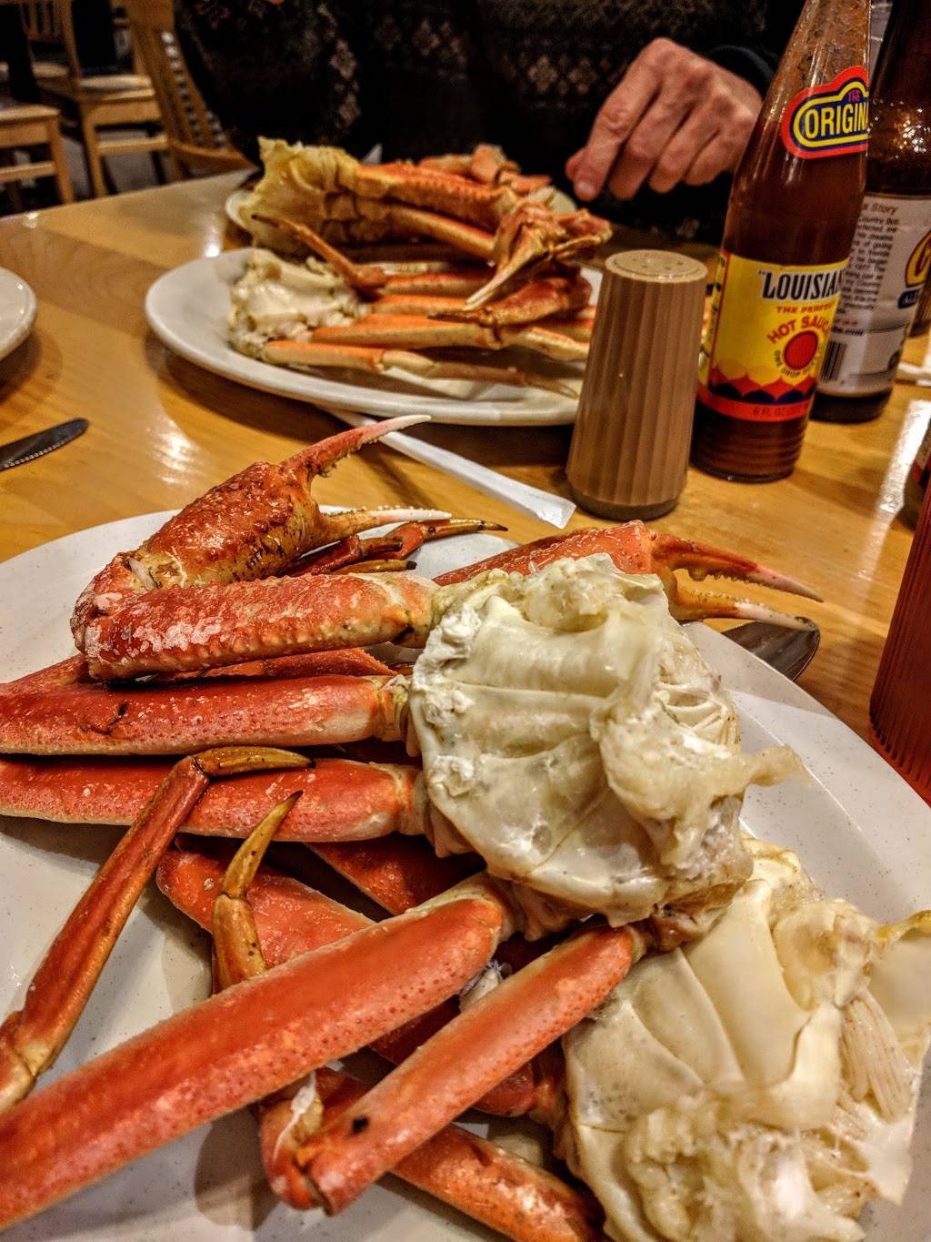 Farmers Family Restaurant | restaurant | 1958 Old Fort Pkwy, Murfreesboro, TN 37129, USA | 6158677717 OR +1 615-867-7717