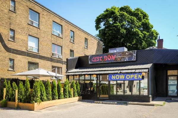 Cest Bon Restaurant | restaurant | 2685 Yonge St, Toronto, ON M4N 2H8, Canada | 4169322811 OR +1 416-932-2811