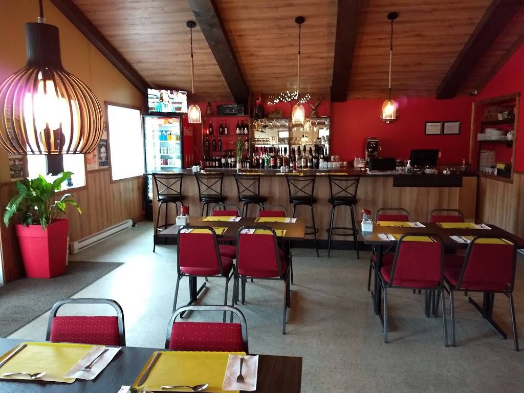 Restaurant des Sentiers | restaurant | 10 Avenue Saint-Patrick, Saint-Joseph-de-Coleraine, QC G0N 1B0, Canada | 4184231149 OR +1 418-423-1149