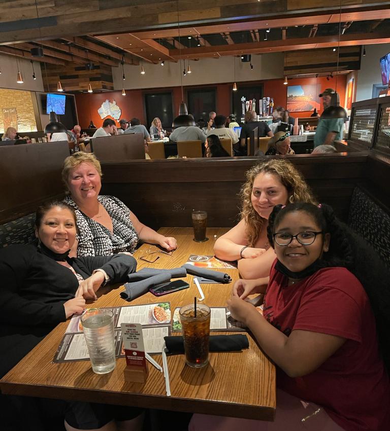 Outback Steakhouse | meal takeaway | 1760 Stirling Rd, Dania Beach, FL 33004, USA | 7542603044 OR +1 754-260-3044