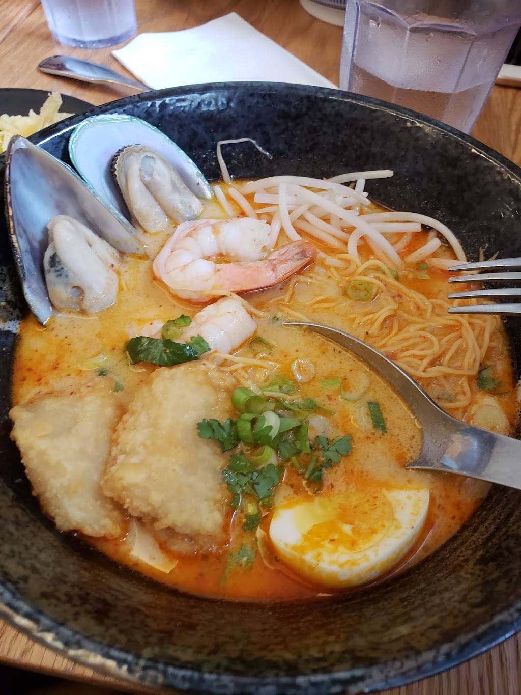 Bangkok 2 Thai | restaurant | 3065, 3065, 349 1st Avenue, New York, NY 10003, USA | 2124734480 OR +1 212-473-4480