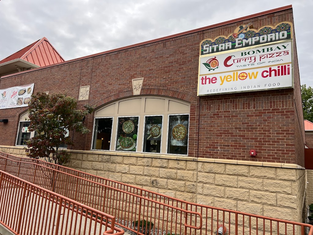 Bombay Curry Pizza | restaurant | 1477 Oak Tree Rd, Iselin, NJ 08830, USA | 7323794798 OR +1 732-379-4798