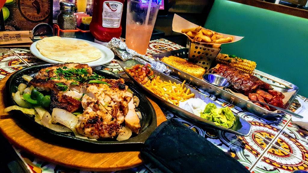 Chilis Grill & Bar | meal takeaway | 726 W Center St, West Bridgewater, MA 02379, USA | 5084279906 OR +1 508-427-9906