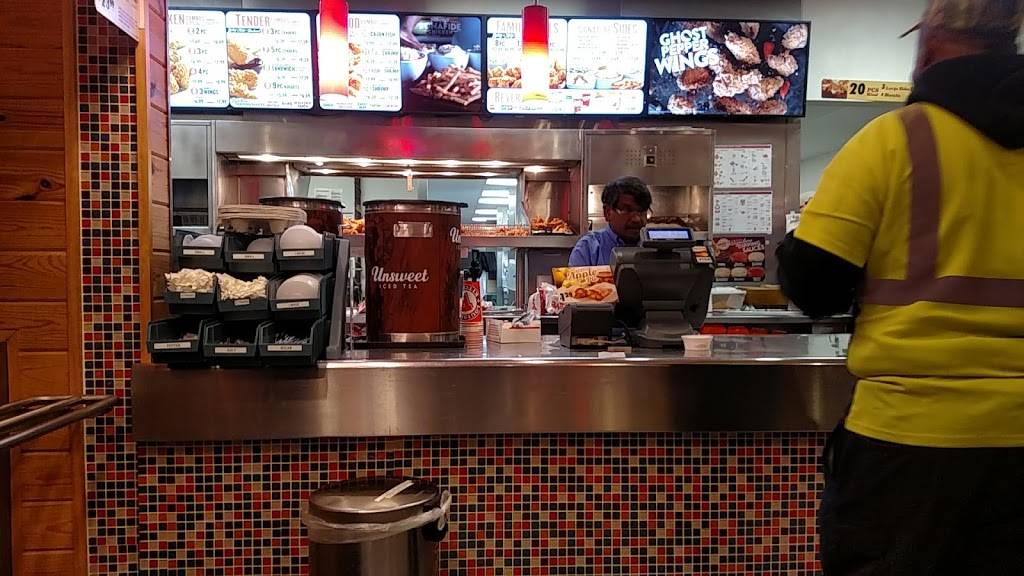 Popeyes Louisiana Kitchen | restaurant | 98 Central Ave E, Edgewater, MD 21037, USA | 4109563539 OR +1 410-956-3539