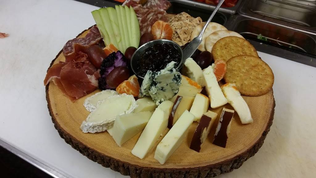 208 Grill | Bar & Restaurant | restaurant | 1806 590, NY-208, Monroe, NY 10950, USA | 8453959448 OR +1 845-395-9448