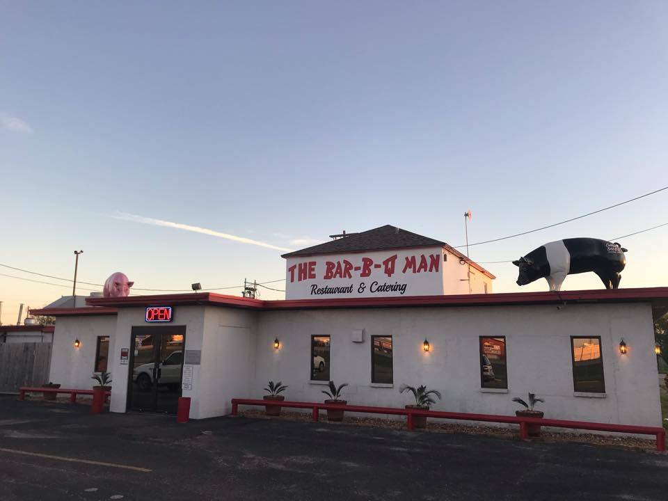The Bar-B-Q Man Restaurant & Catering | restaurant | 4931 IH-37 South, Corpus Christi, TX 78408, USA | 3618884248 OR +1 361-888-4248