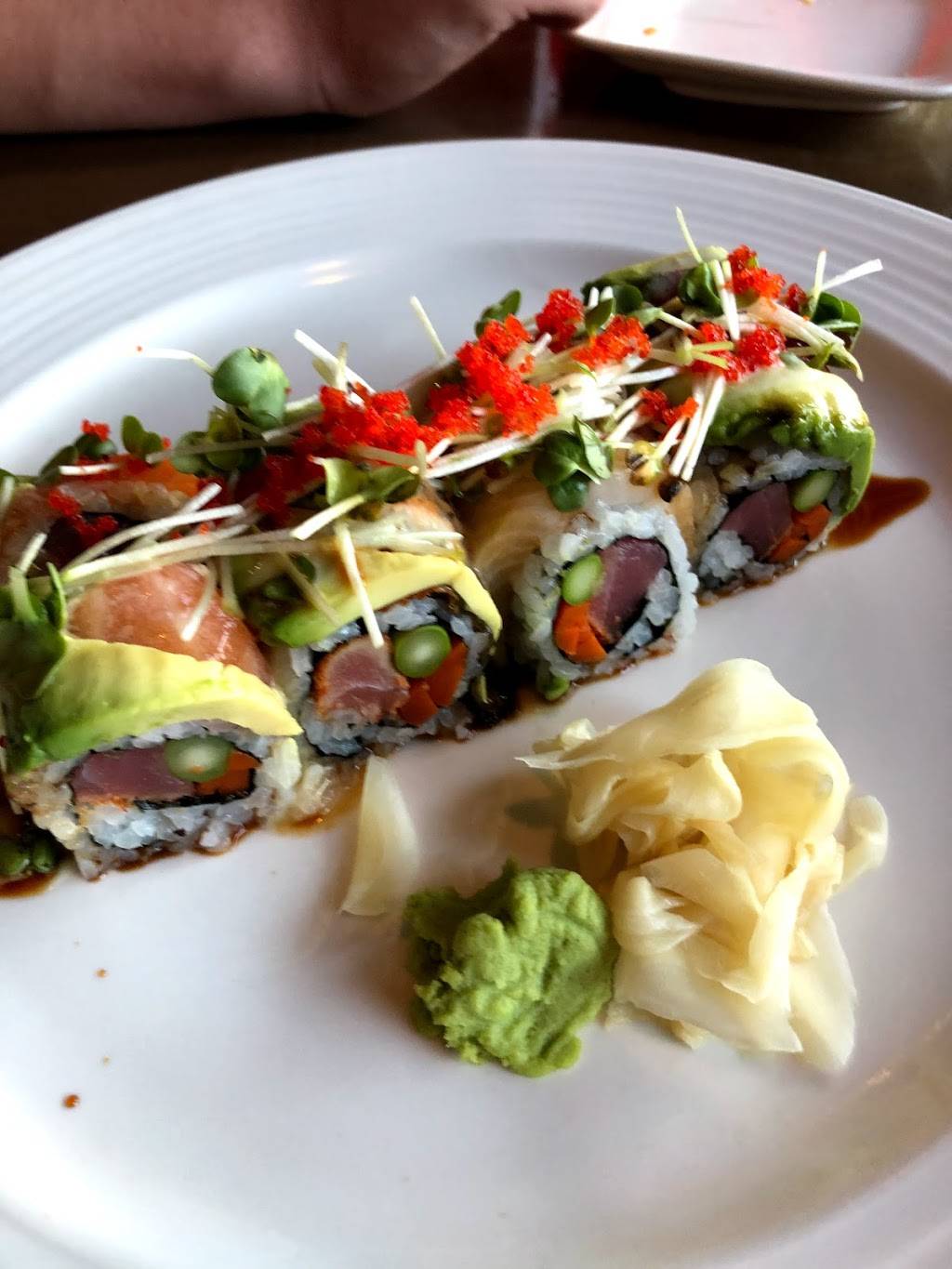 Miyabi Sushi & Asian Bistro | restaurant | 400 Water St #100, Excelsior, MN 55331, USA | 9528554000 OR +1 952-855-4000