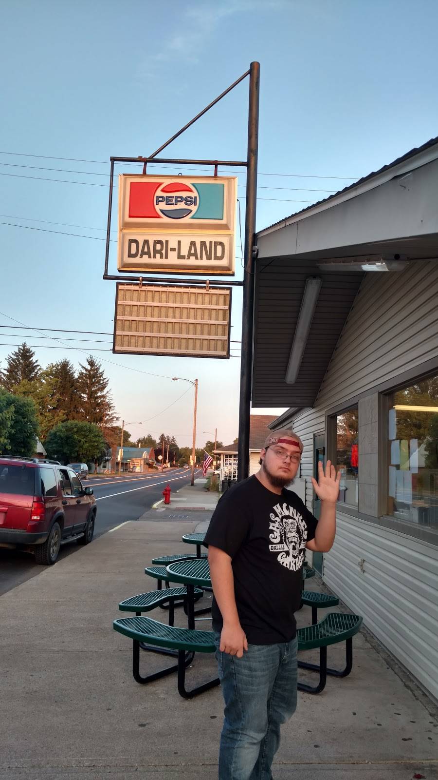 Dari-Land | restaurant | 109 Main St, Warsaw, OH 43844, USA | 7408243545 OR +1 740-824-3545
