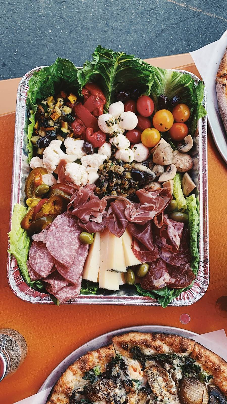 Big Green Truck Takeout | meal takeaway | 175 Humphrey St, New Haven, CT 06511, USA | 2036549514 OR +1 203-654-9514