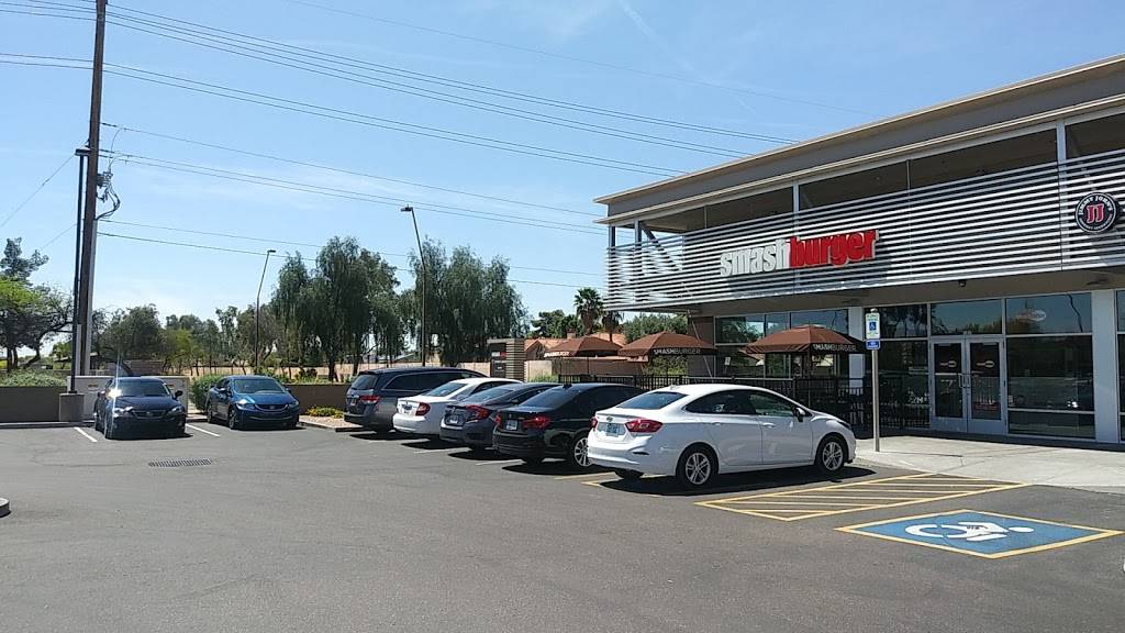 Smashburger | restaurant | 2010 E Elliot Rd Suite 909, Tempe, AZ 85283, USA | 4804203635 OR +1 480-420-3635