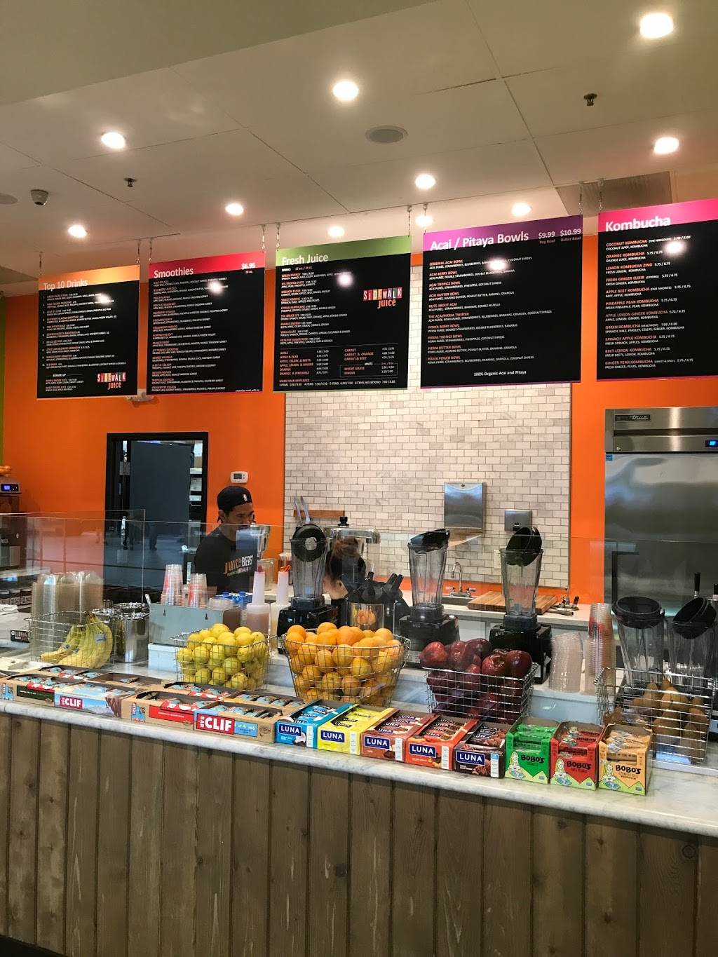 Sidewalk juice | restaurant | 41 Serramonte Center, Daly City, CA 94015, USA | 6507314115 OR +1 650-731-4115