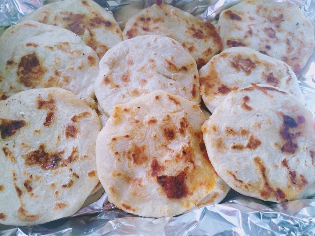 Taqueria Gonzalez | restaurant | 2520 W Hillsborough Ave, Tampa, FL 33614, USA | 8135804886 OR +1 813-580-4886