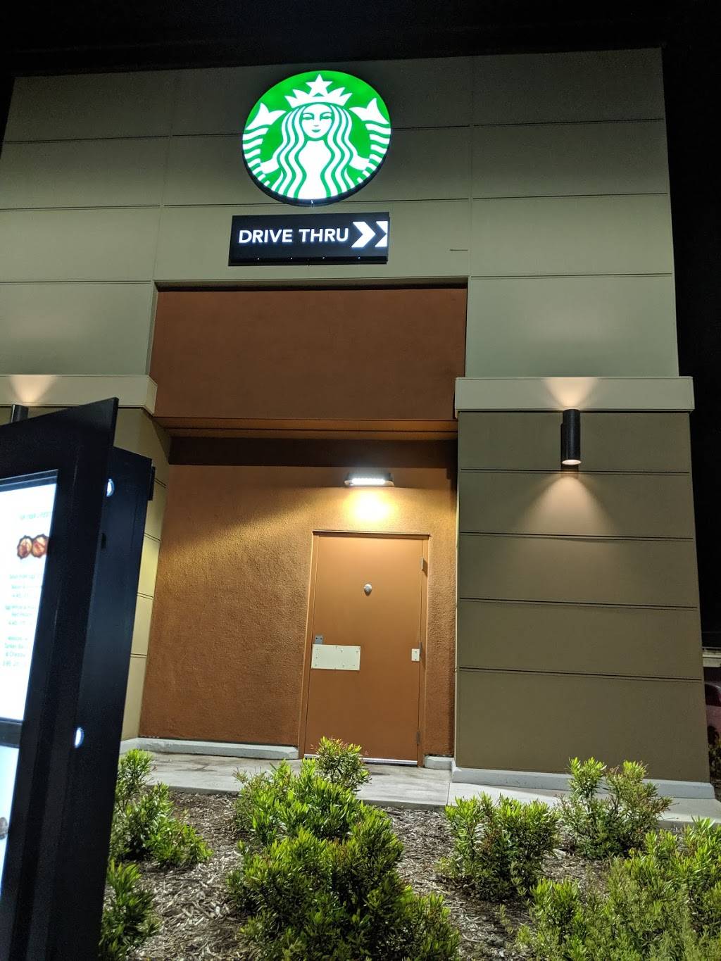 Starbucks | cafe | 691 N Mollison Ave, El Cajon, CA 92021, USA | 6195900497 OR +1 619-590-0497