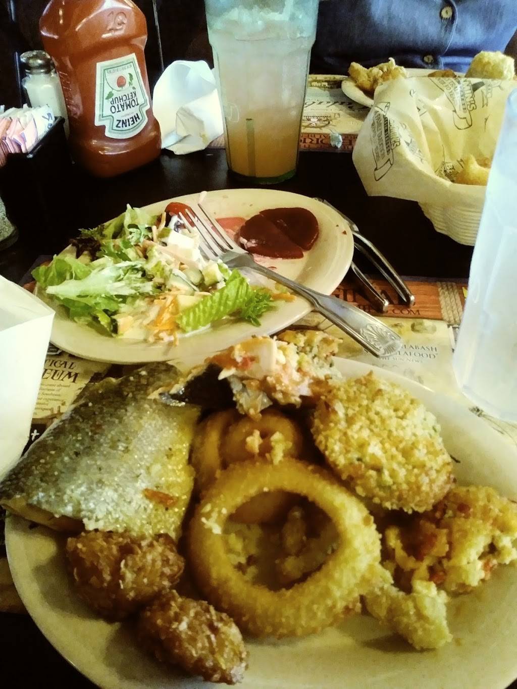 The Original Benjamins Calabash Seafood | restaurant | 9593 N Kings Hwy, Myrtle Beach, SC 29572, USA | 8434490821 OR +1 843-449-0821