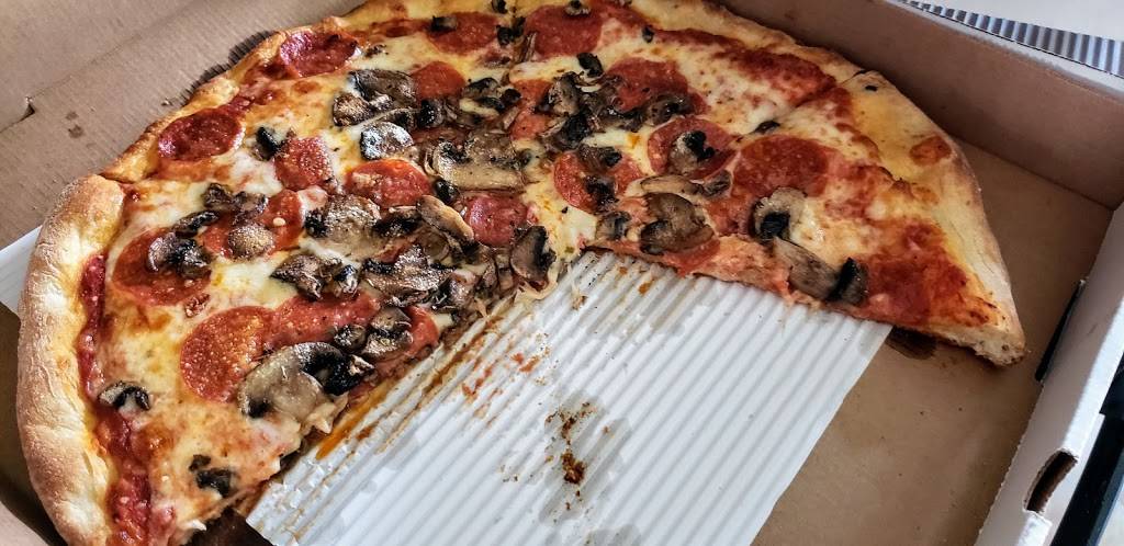 Pizzeria Dei Sapori | restaurant | 300 E Baltimore Pike, West Grove, PA 19390, USA | 6108692221 OR +1 610-869-2221