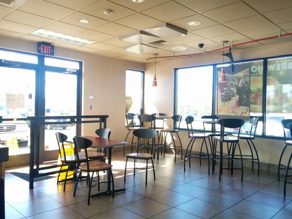 Jack in the Box | restaurant | 4323 196th St SW, Lynnwood, WA 98036, USA | 4256737895 OR +1 425-673-7895