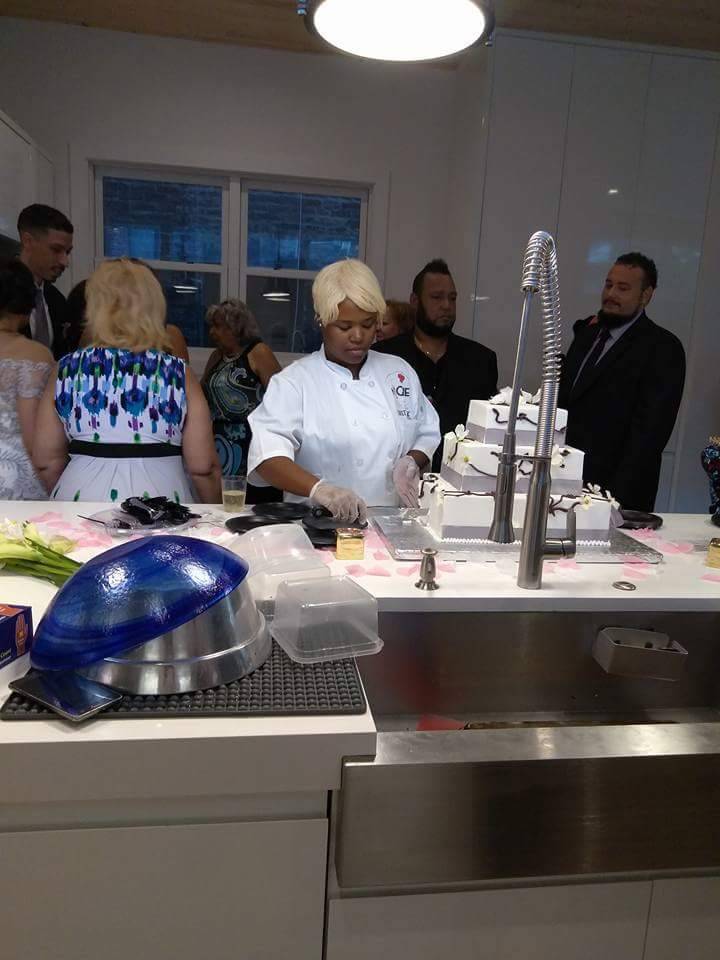 Nique Soul Catering | restaurant | Chicago, IL 60636, USA | 7739311882 OR +1 773-931-1882