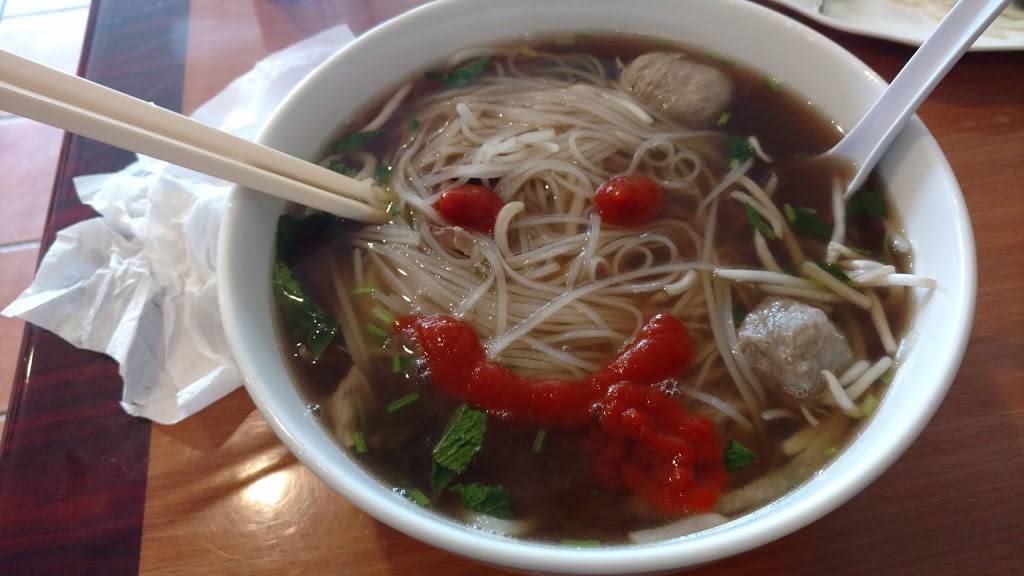 Saigon Pho | restaurant | 500 Elmira Rd, Vacaville, CA 95687, USA | 7074512548 OR +1 707-451-2548