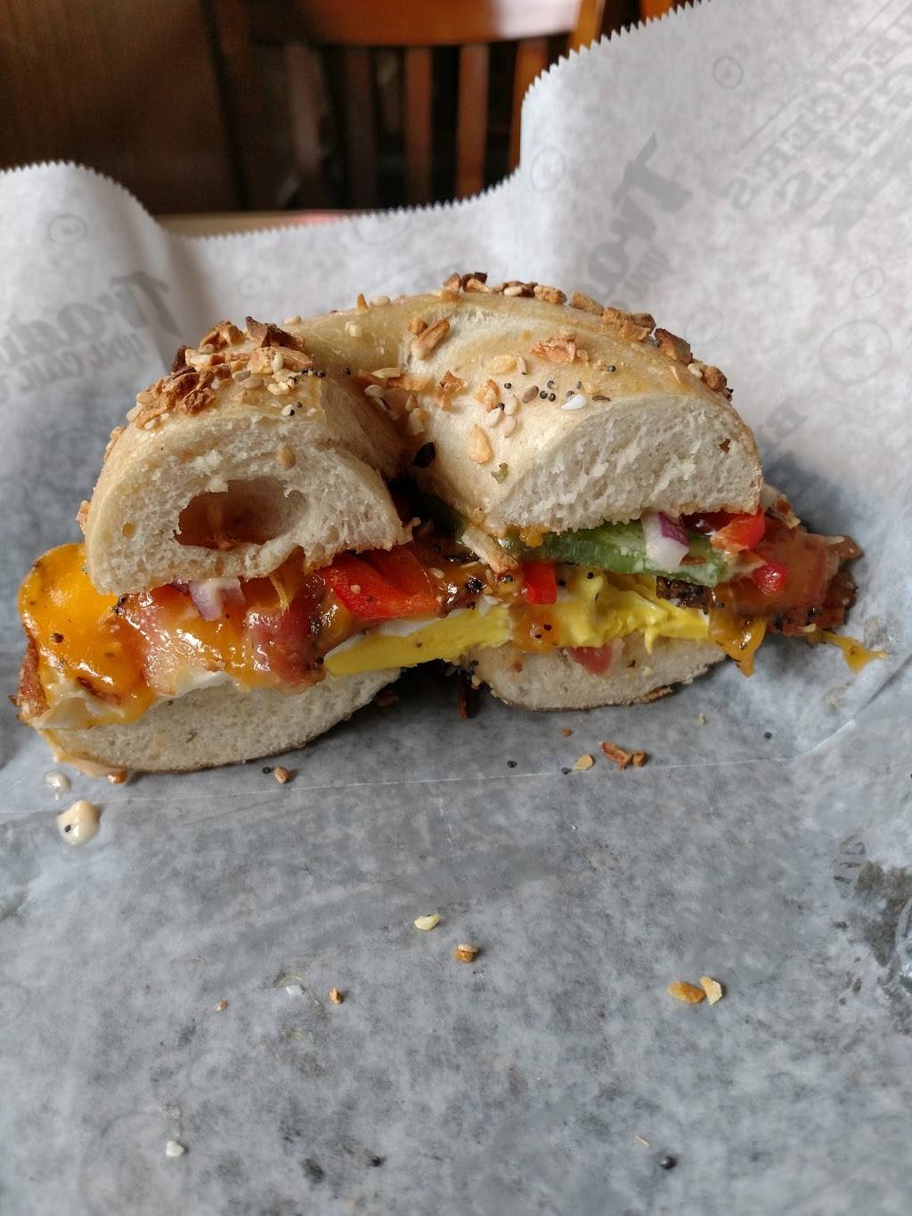 Brueggers Bagels | bakery | 1179A E, Wayzata Blvd E, Wayzata, MN 55391, USA | 9524766587 OR +1 952-476-6587