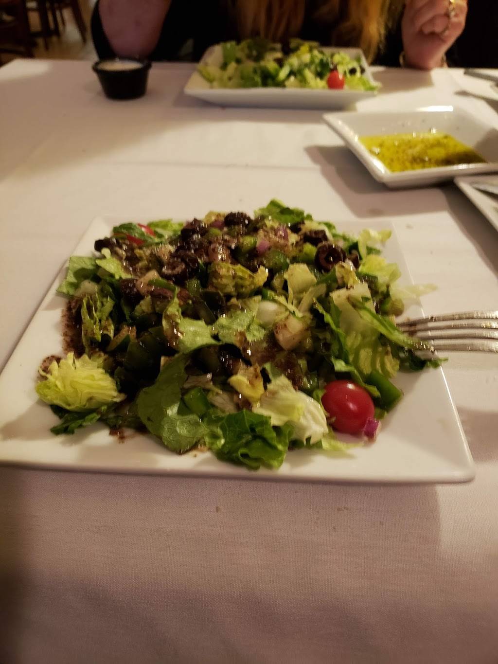 Scatoris Pizzeria & Italian Restaurant | restaurant | 1399 S Commons Dr, Myrtle Beach, SC 29588, USA | 8436503370 OR +1 843-650-3370