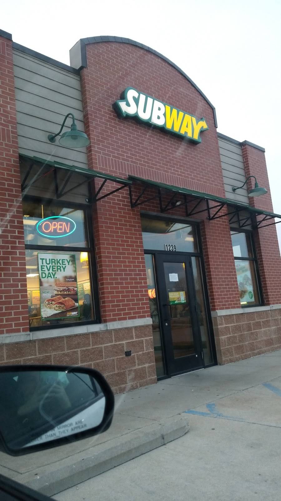 Subway Restaurants | restaurant | 1239 MO-22, Centralia, MO 65240, USA | 5736821888 OR +1 573-682-1888