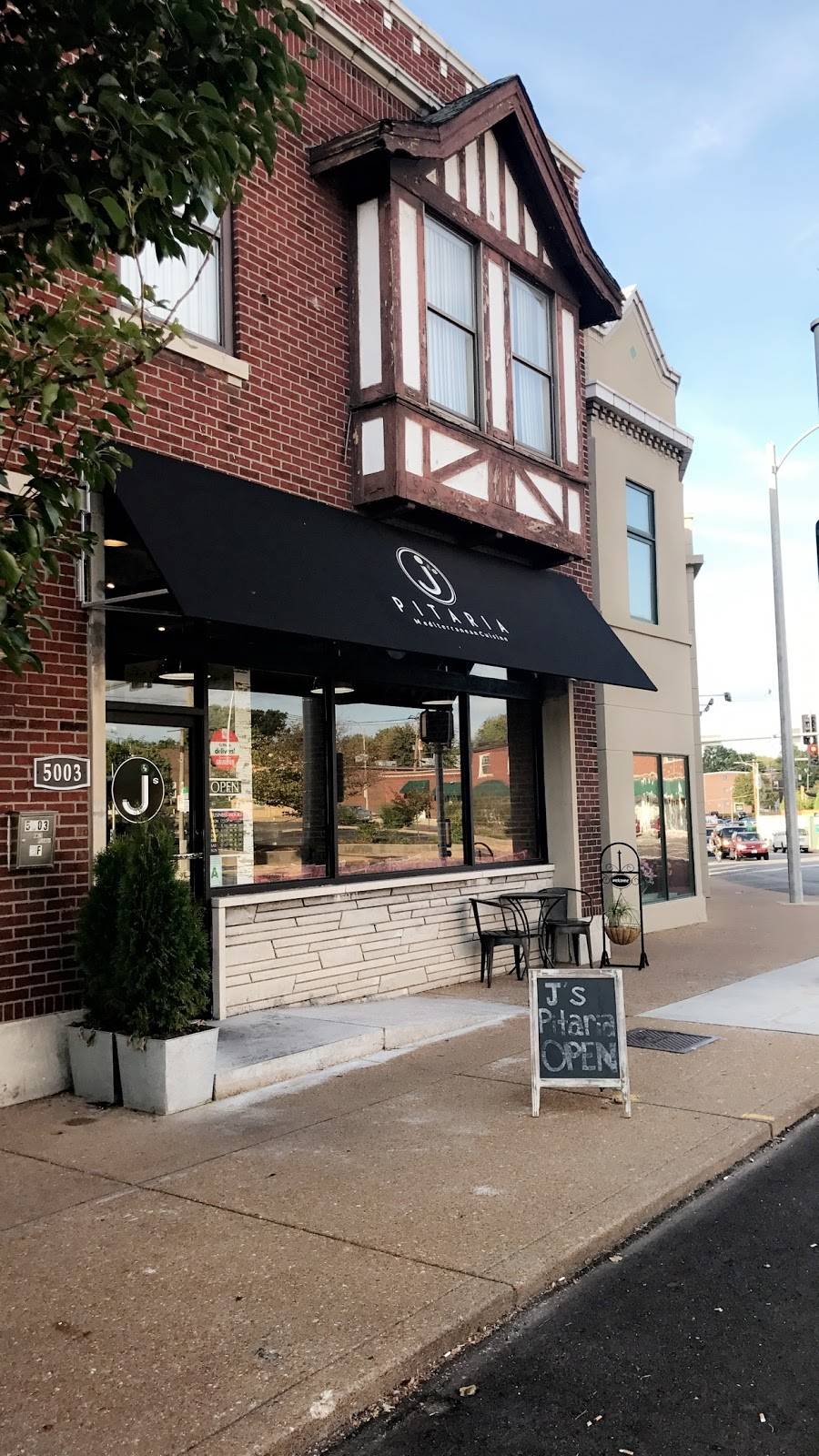 Js Pitaria | restaurant | 5003 Gravois Ave, St. Louis, MO 63116, USA | 3143395319 OR +1 314-339-5319
