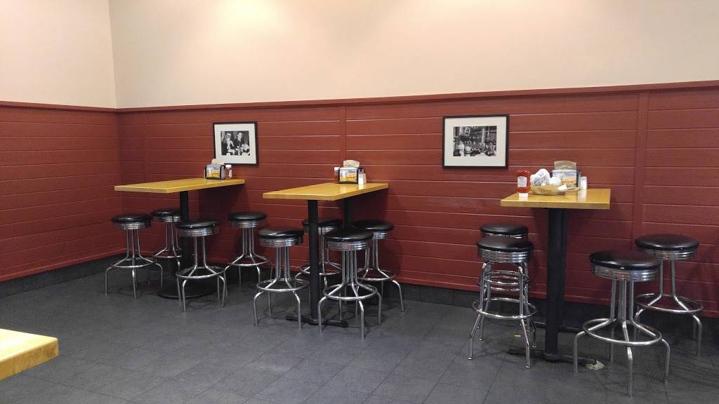 Wayback Burgers | restaurant | 1880 N Main St, Shelbyville, TN 37160, USA | 9316854850 OR +1 931-685-4850