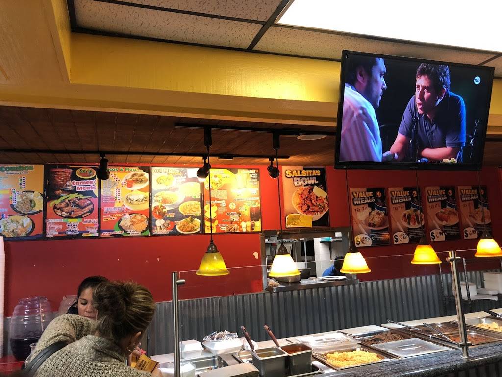 Salsitas | restaurant | 35 N Country Club Dr, Mesa, AZ 85201, USA | 6024353739 OR +1 602-435-3739