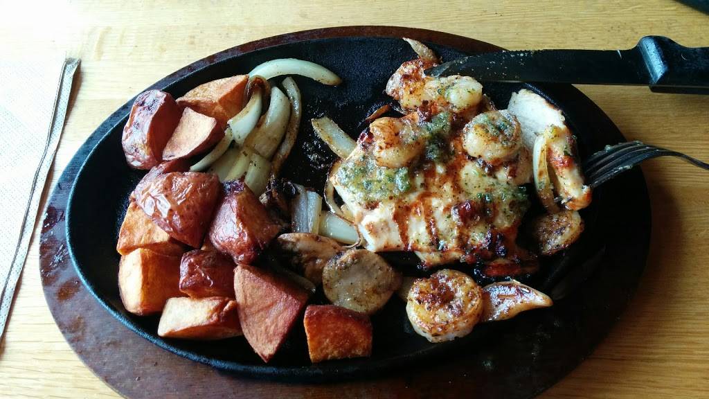 Applebees Grill + Bar | restaurant | 4535 Outer Loop, Louisville, KY 40219, USA | 5029691228 OR +1 502-969-1228