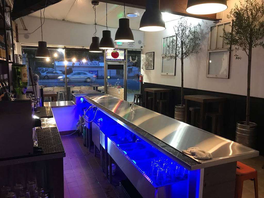 Tomato Alley Free House | restaurant | 2020 16th St, Sacramento, CA 95818, USA | 9162284880 OR +1 916-228-4880