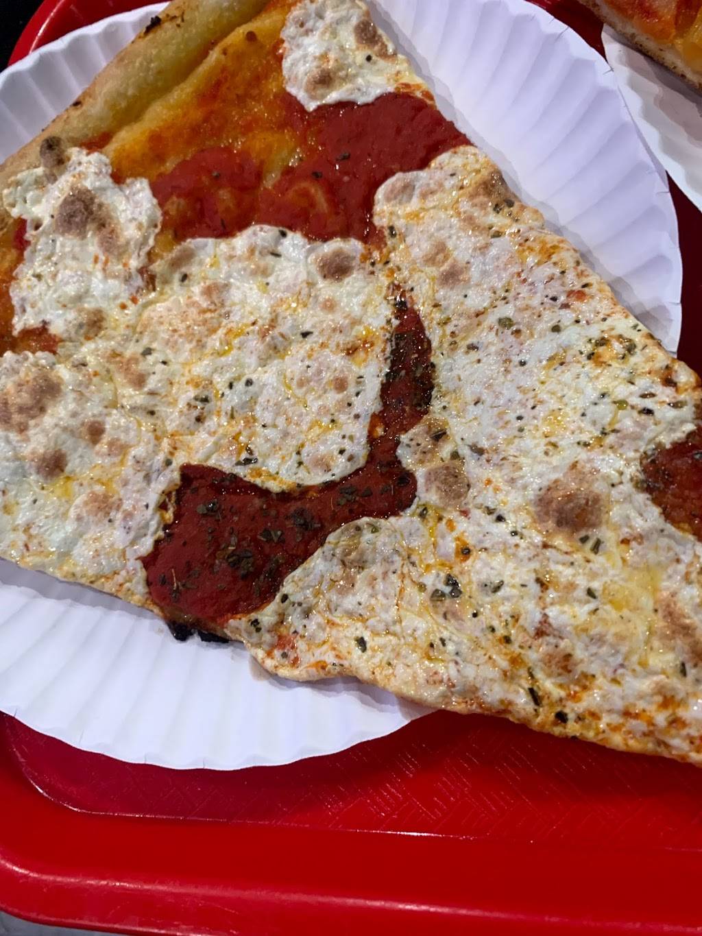 Broadway Slice | restaurant | 3932 Broadway, New York, NY 10032, USA | 6468132214 OR +1 646-813-2214