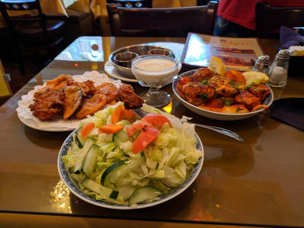 Delhi Heights | restaurant | 1301, 577 Decatur St, Brooklyn, NY 11233, USA | 7184438890 OR +1 718-443-8890