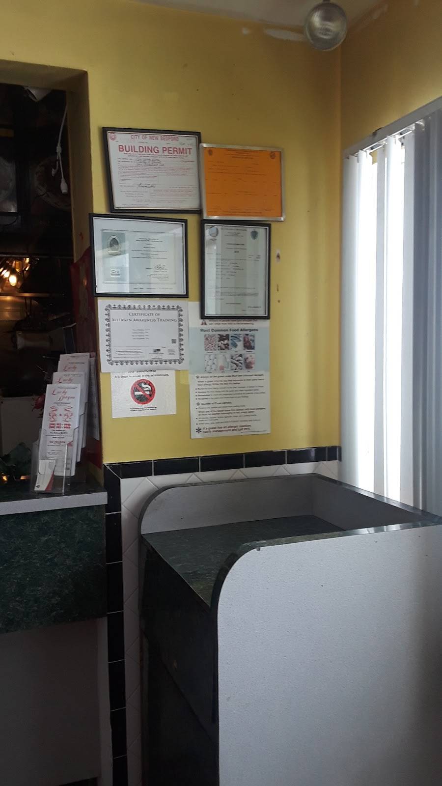 Lucky Dragon Restaurant | restaurant | 2061 Acushnet Ave, New Bedford, MA 02745, USA | 5089850988 OR +1 508-985-0988