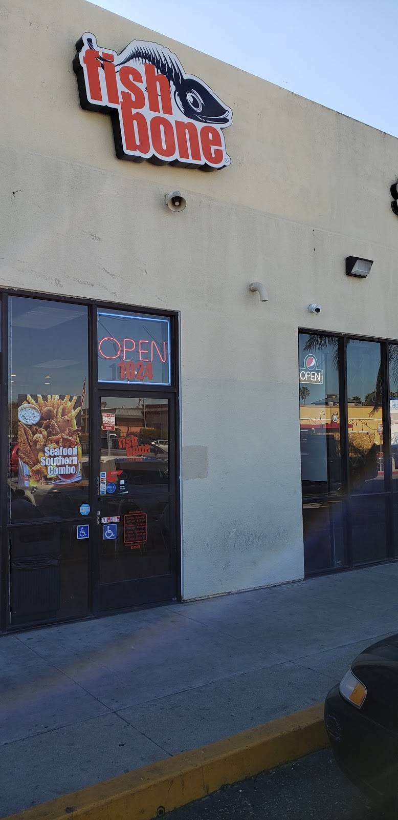 Fishbone Seafood Gardena Strawberry Square | restaurant | 1024 W Rosecrans Ave, Gardena, CA 90247, USA | 3238142400 OR +1 323-814-2400