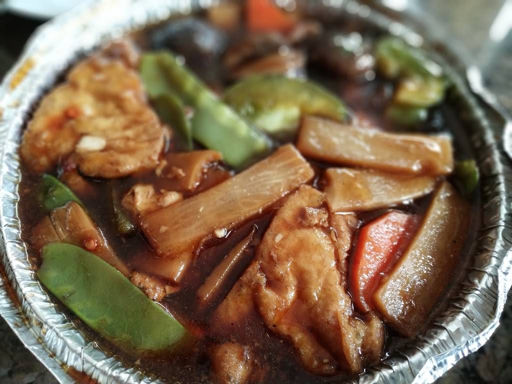 Federick Chinese Restaurant | restaurant | 2515 Hurontario St Unit 112, Mississauga, ON L5A 4C2, Canada | 9052818199 OR +1 905-281-8199