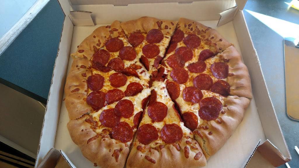 Pizza Hut | restaurant | 1408 N Chapel St, Louisville, OH 44641, USA | 3308755666 OR +1 330-875-5666