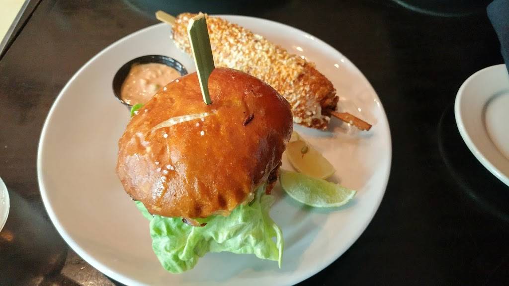 Mussel & Burger Bar | restaurant | 113 S 7th St, Louisville, KY 40202, USA | 5027496451 OR +1 502-749-6451