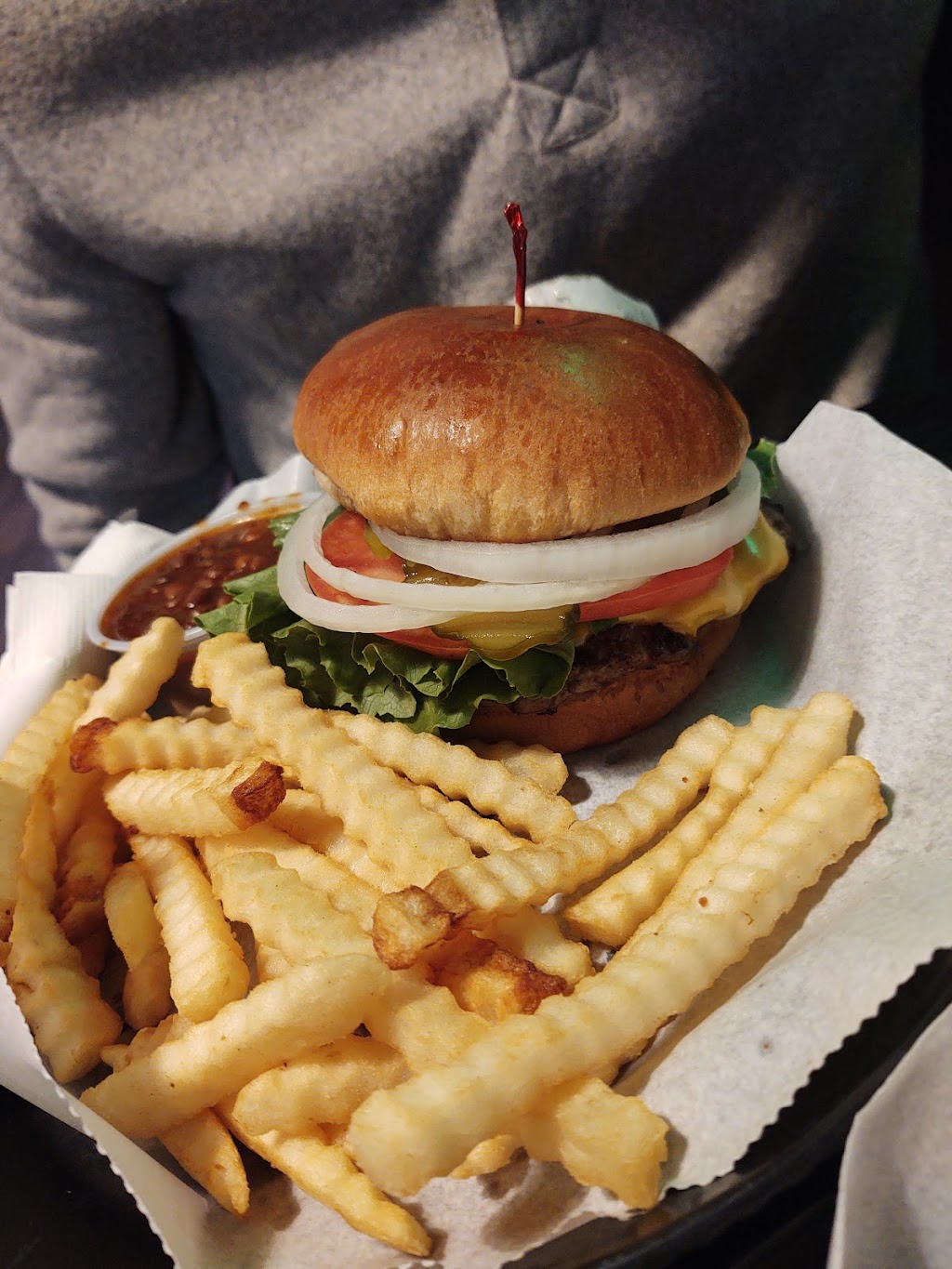 Hatleys Pub | restaurant | 435 E Grand Ave, Beloit, WI 53511, USA | 6083122030 OR +1 608-312-2030