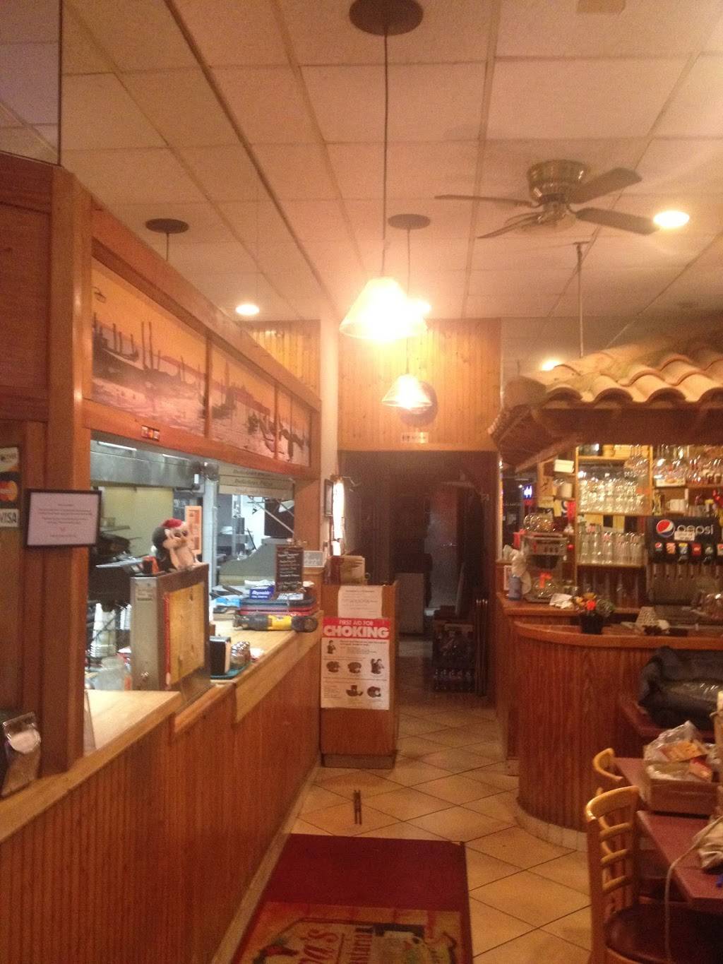 Genovas Pizza And Pastaria | restaurant | 3316 NY-112, Medford, NY 11763, USA | 6316967776 OR +1 631-696-7776
