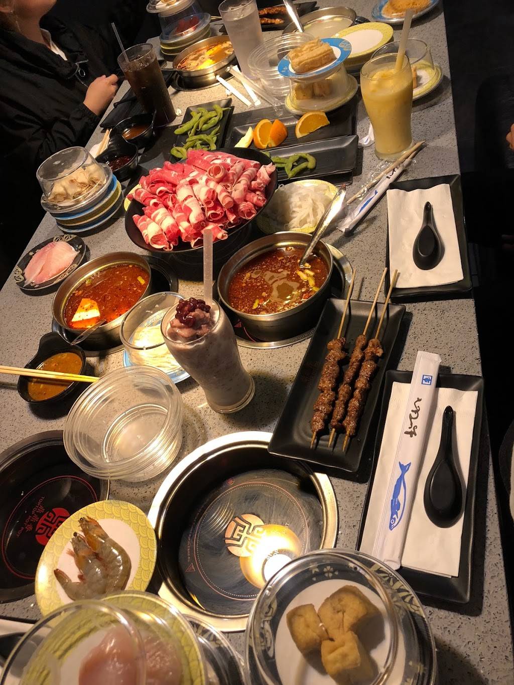 Top Top Hotpot | restaurant | 504 N Alafaya Trail Suite 119, Orlando, FL 32828, USA | 4079018888 OR +1 407-901-8888