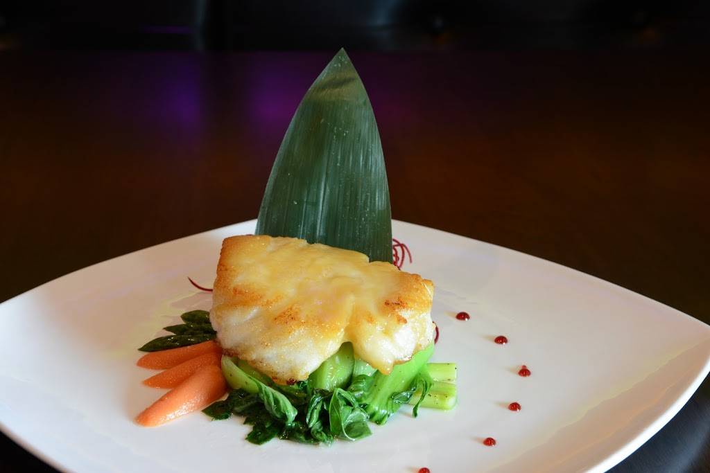 Taka Asian Fusion | restaurant | 2140 Merrick Ave, Merrick, NY 11566, USA | 5162238212 OR +1 516-223-8212