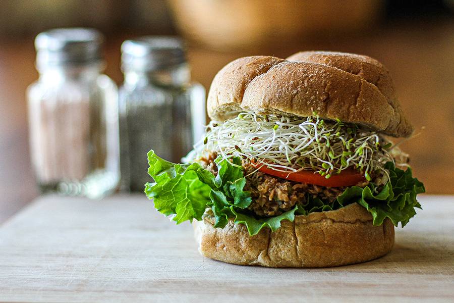 Healthy Hearts Café | cafe | 1609 N Wickham Rd Suite C, Melbourne, FL 32935, USA | 3216004655 OR +1 321-600-4655