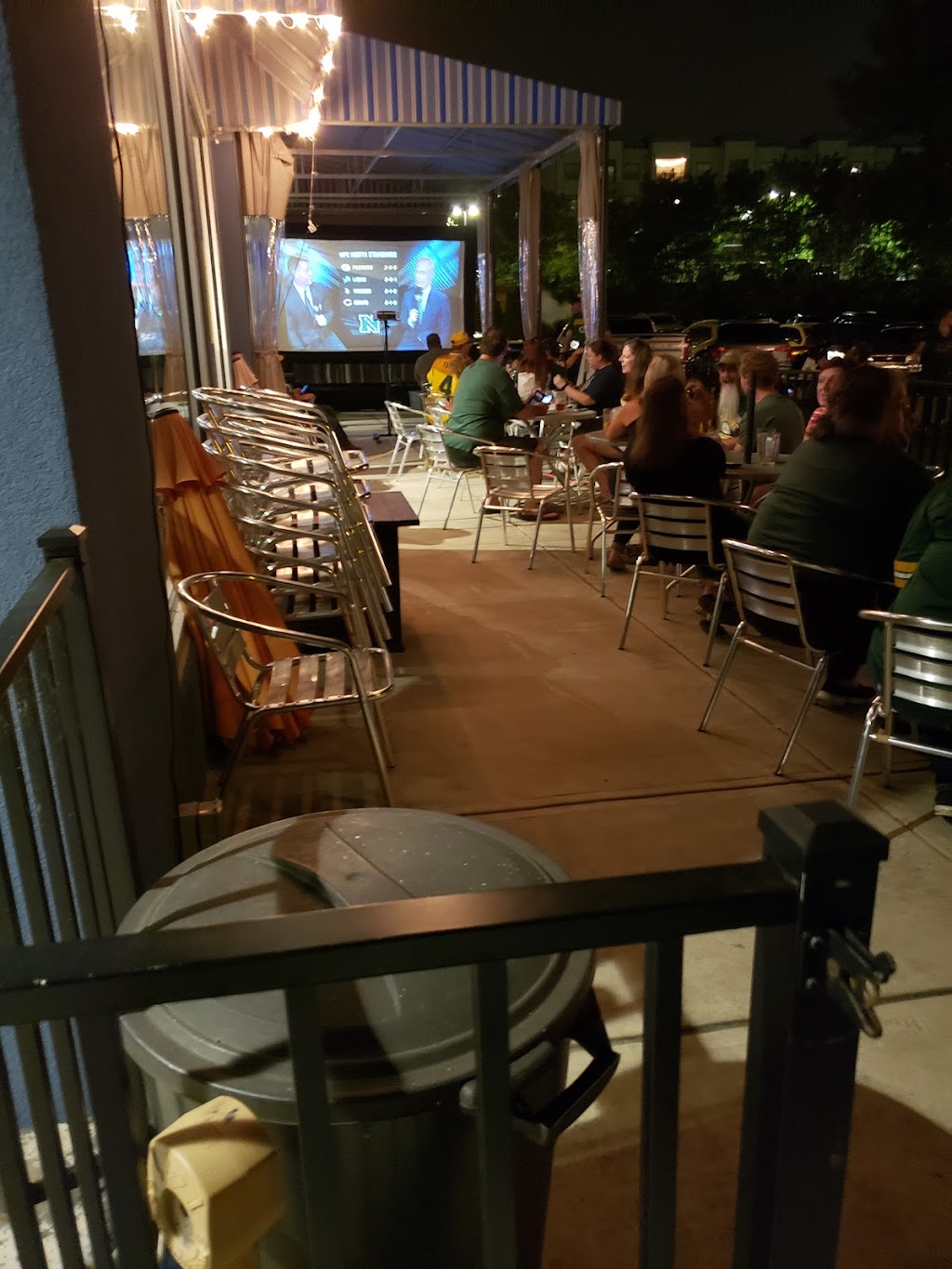 The Casual Pint of Northshore | restaurant | 2045 Thunderhead Rd, Knoxville, TN 37922, USA | 8652884193 OR +1 865-288-4193