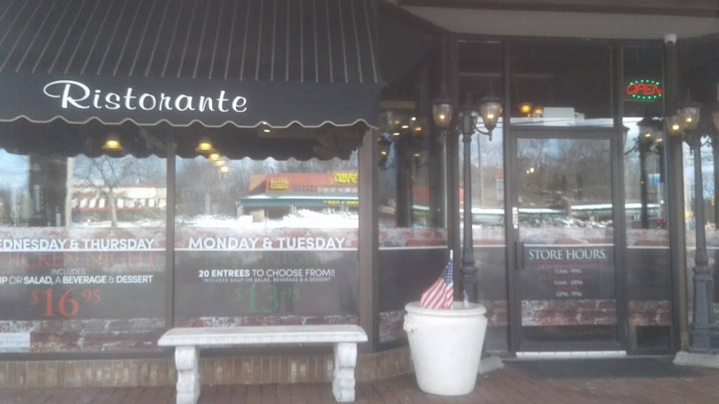 Mamma Larosa Pizza And Restaurant | restaurant | 600 Portion Rd, Ronkonkoma, NY 11779, USA | 6319819090 OR +1 631-981-9090