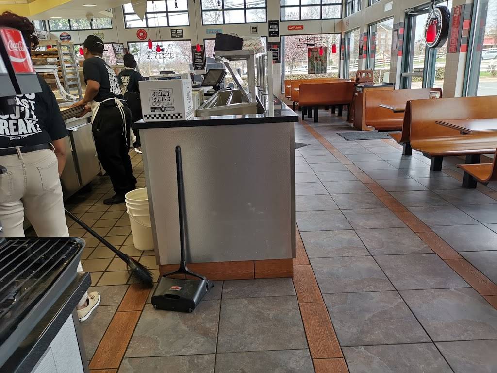 Jimmy Johns | meal delivery | 9130 Harris Corners Pkwy, Charlotte, NC 28269, USA | 7044940004 OR +1 704-494-0004