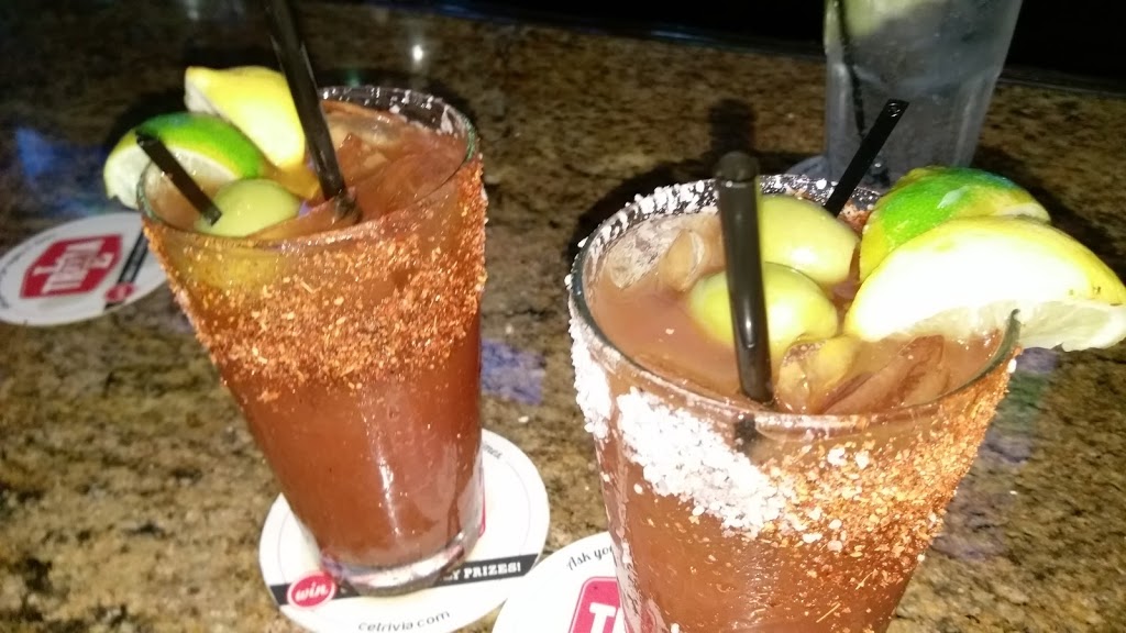 Little Woodrows Babcock Bar & Grill | restaurant | 2535 Babcock Rd, San Antonio, TX 78229, USA | 2106921500 OR +1 210-692-1500