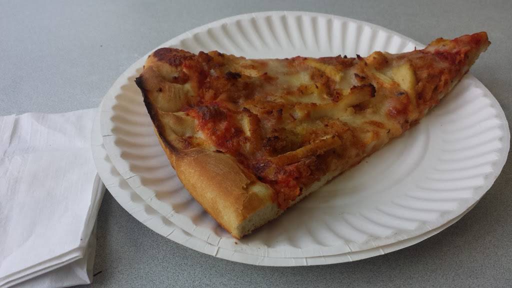 Town Pizza House Restaurant | restaurant | 2 Anderson St, New Rochelle, NY 10801, USA | 9142355128 OR +1 914-235-5128